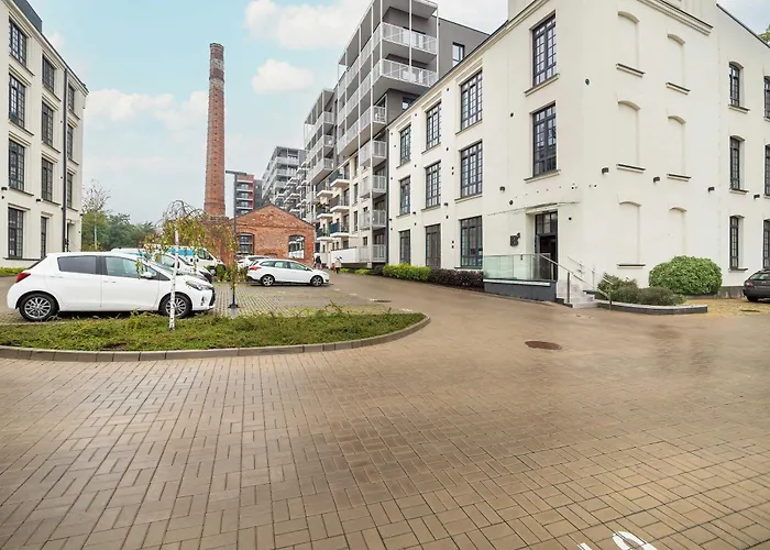 Stylowy Apartament Z Parkingiem Lodz By Noclegi Renters